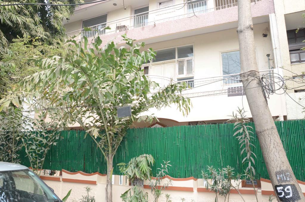 Namaste Apartments New Delhi Exterior photo
