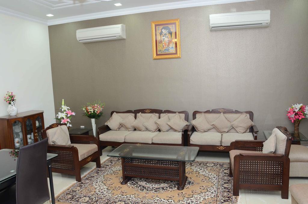 Namaste Apartments New Delhi Exterior photo